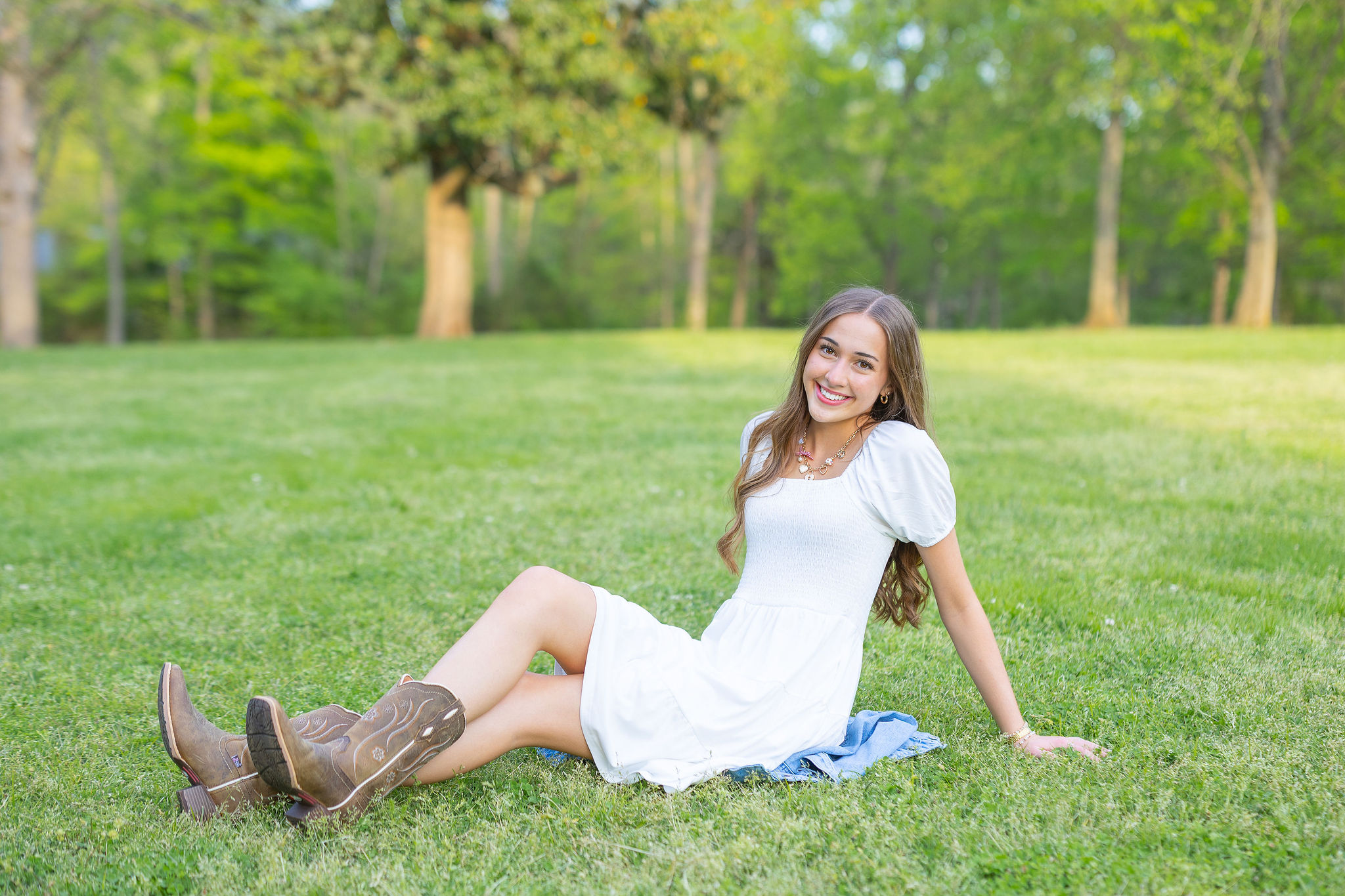 Senior session in a field
